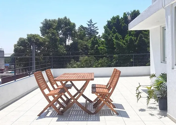 Apartment Bright 1br With Optional Rooftop Well Connected *